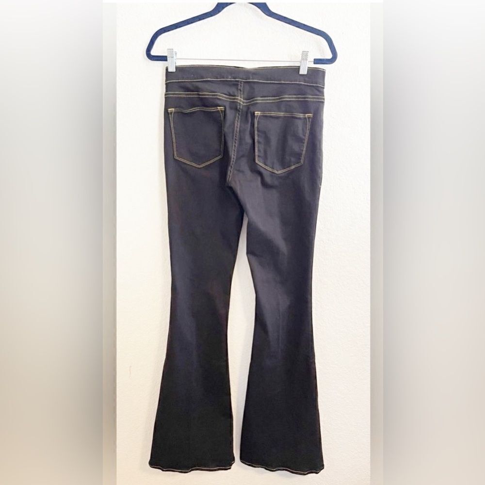 Frame Le High Flare with sailor side buttons in dark blue Film Noir. NWT 26 - Picture 3 of 8